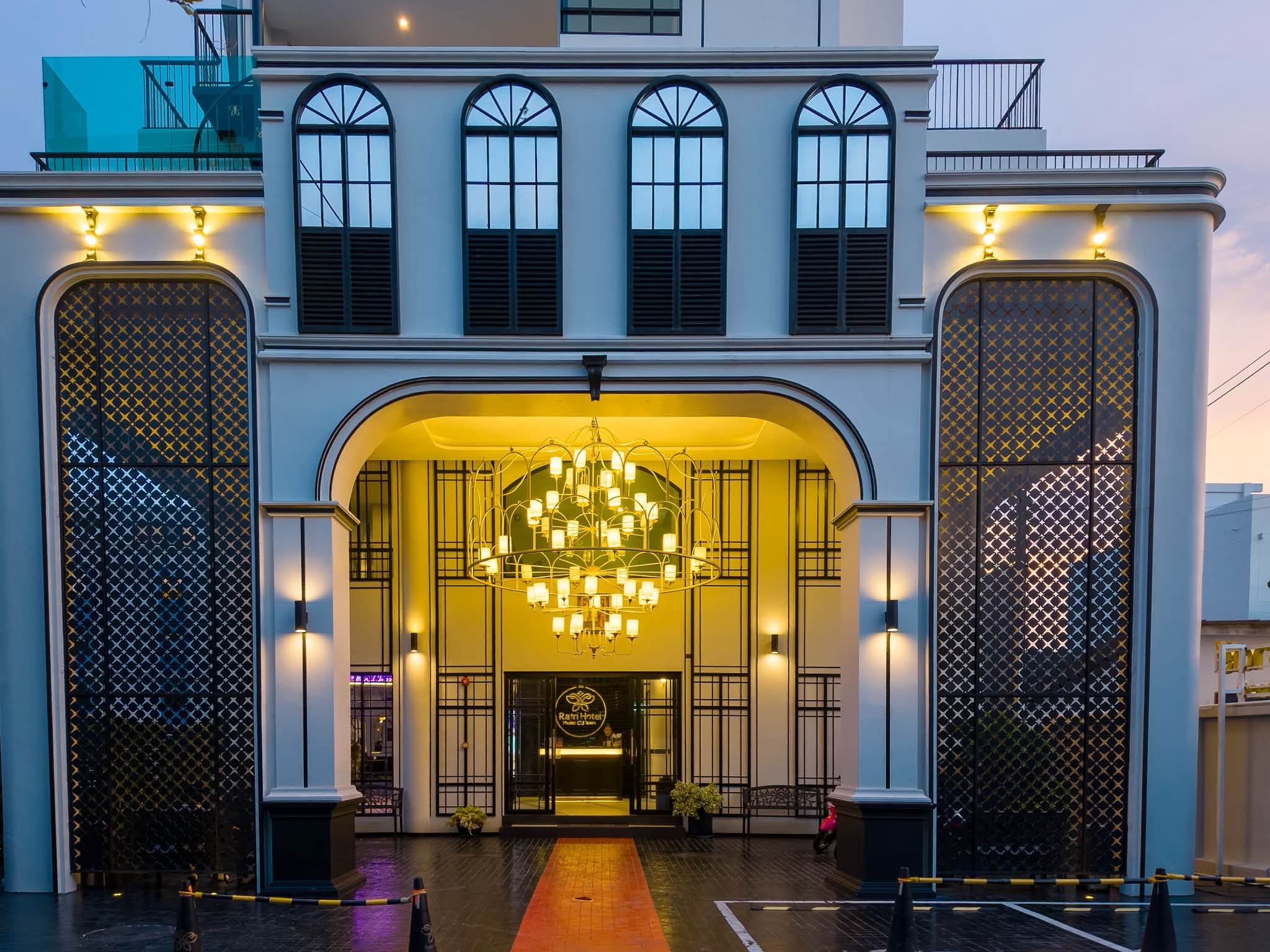 Ratri Hotel Phuket Old Town